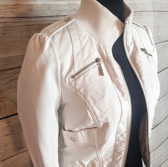 Guess Jackets & Blazers - Guess white 3/4 sleeve faux leather jacket Xs
